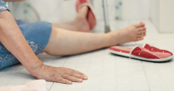 elderly hearing loss fall down
